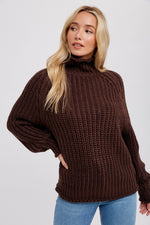 Chunky Turtleneck in Chocolate